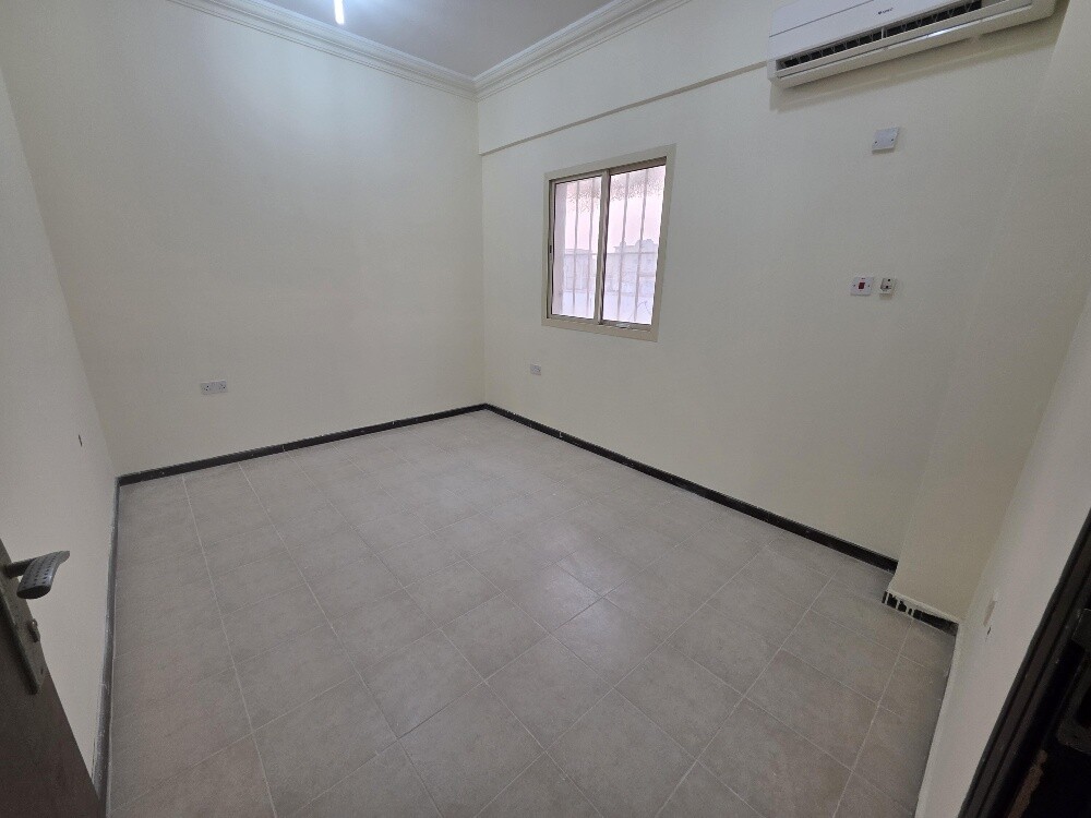 Flats for rent in bin omran - 7
