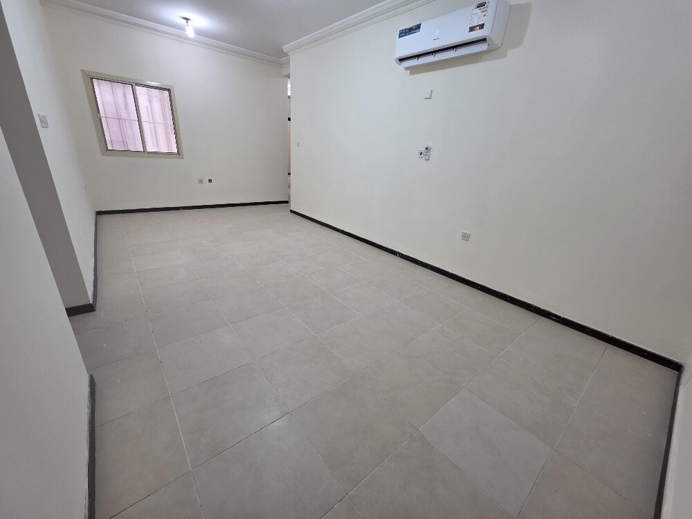 Flats for rent in bin omran - 2