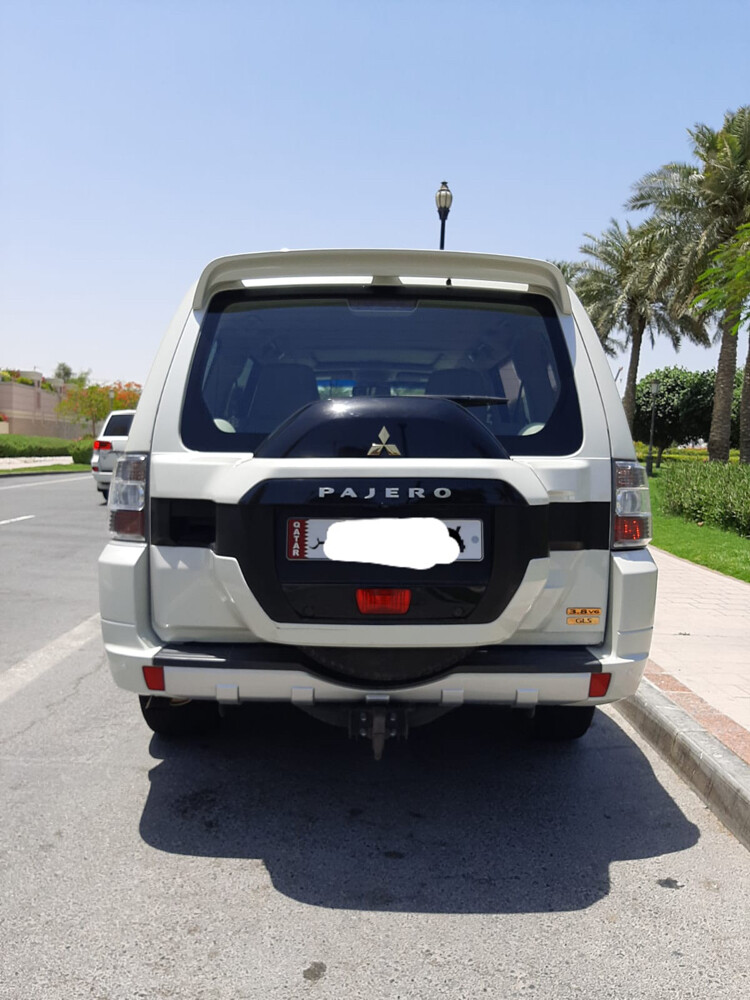 Mitsubishi Pajero Gold Edition - 13