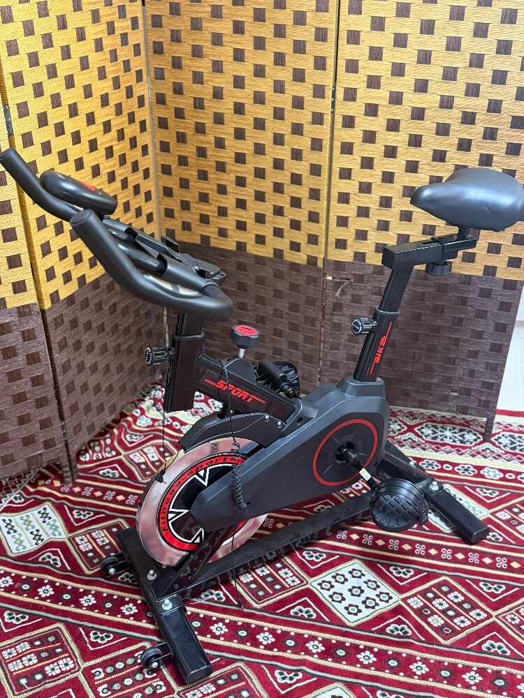Gym cycle
Brand new - 3