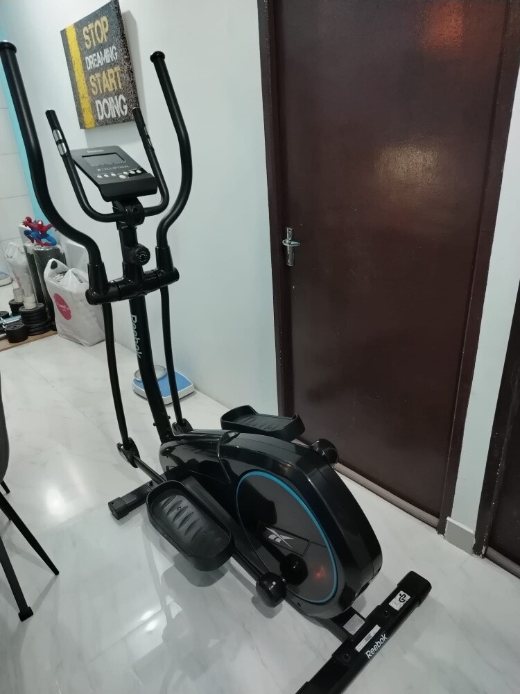 Reebok Z7 Eliptical Cross Trainer - 1