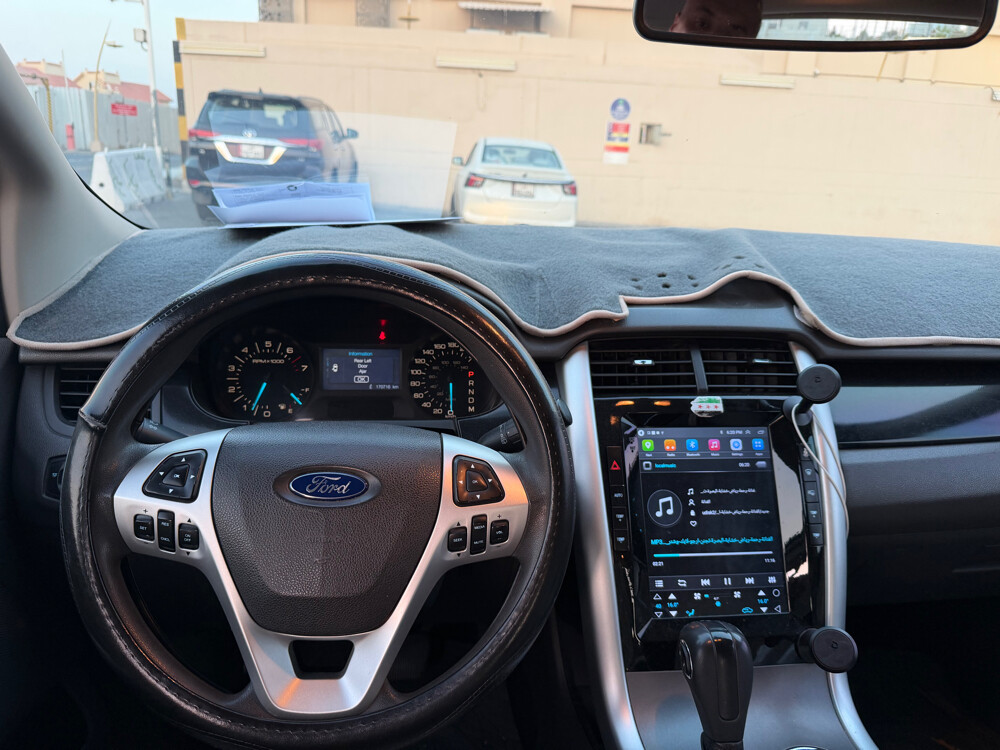 Ford Edge 2012 excellent condition - 9