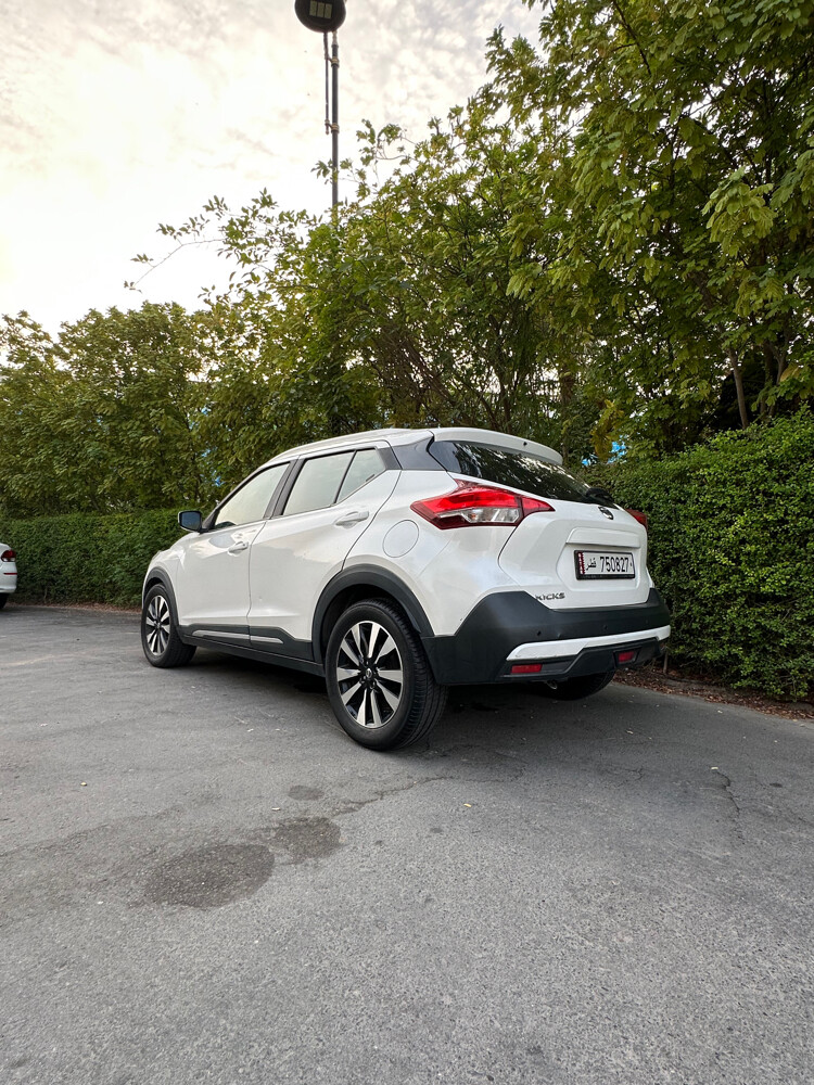 Nissan Kicks 2017 for urgent sale. - 2