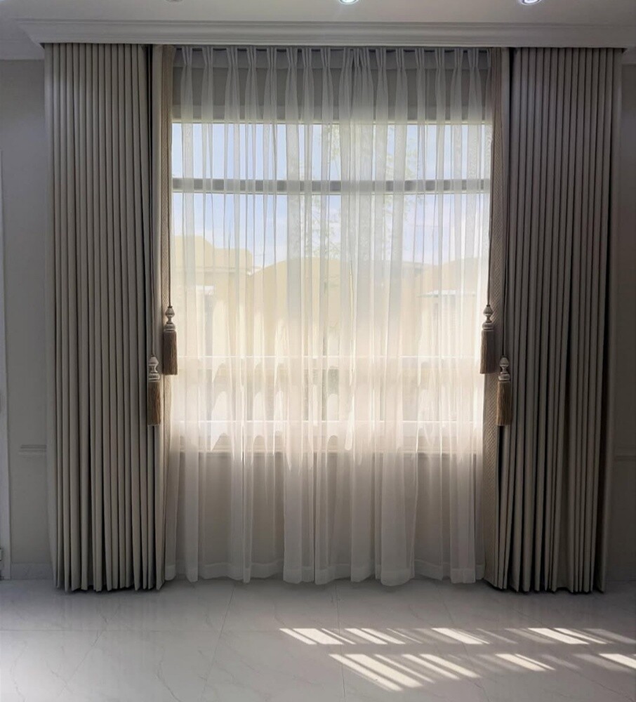 CURTAINS - 3