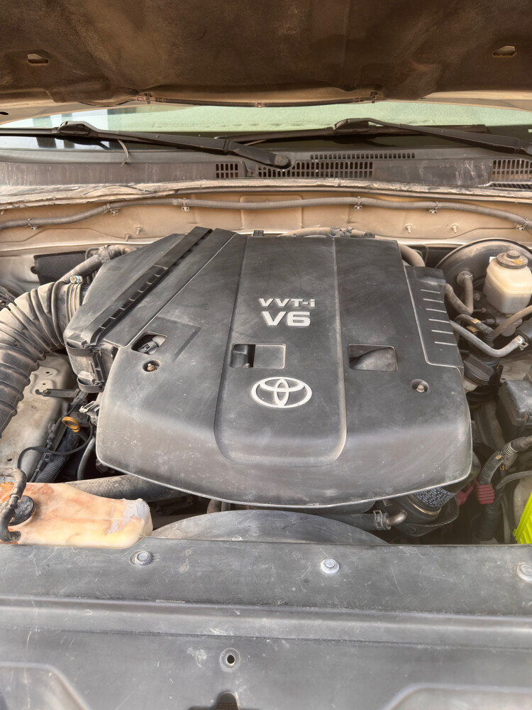 Toyota Prado 2009 VX 4.0 V6 - 10
