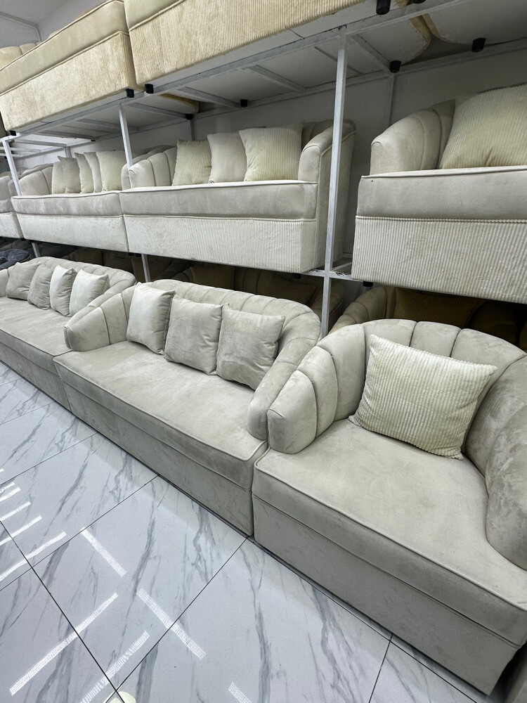 FOR SALE READYMADE SOFA  - 4