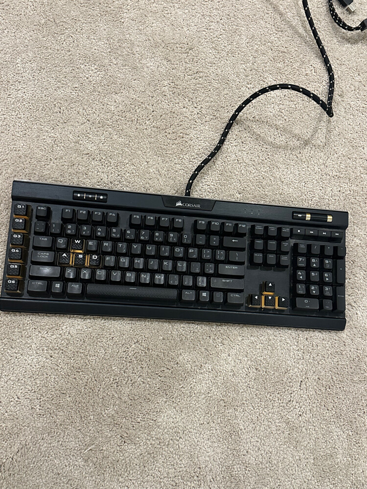 Corsair K95 RGB Platinum gaming key - 1
