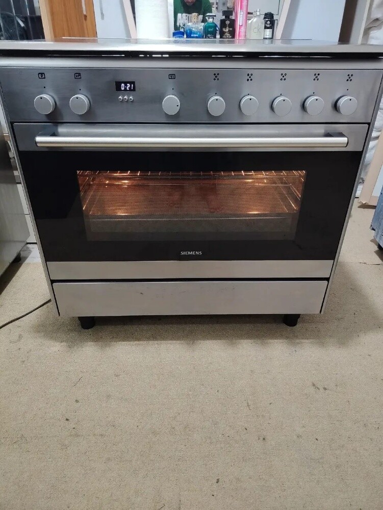 SIEMENS Made in Italy Stove sale - 9