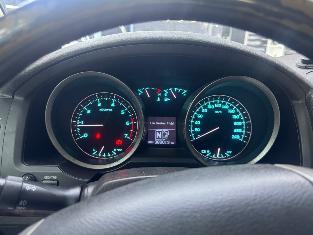 land cruiser vxr speedometer  - 1