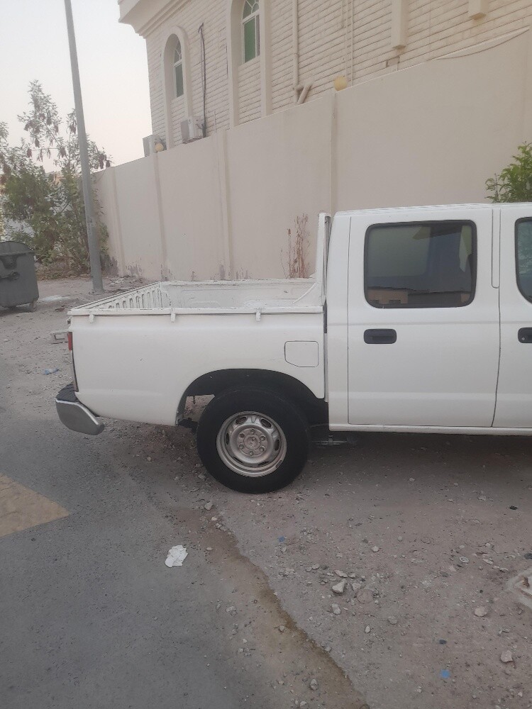 بيك اب نيسان ٢٠١٢ بحالة جيدة جدا - 4