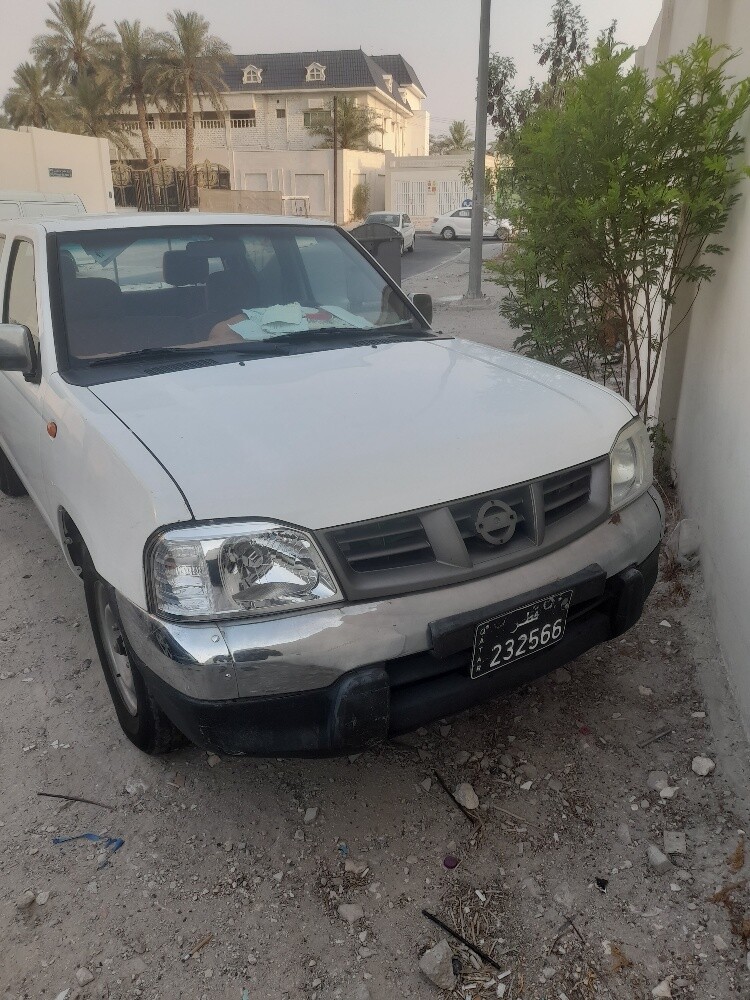 بيك اب نيسان ٢٠١٢ بحالة جيدة جدا - 2