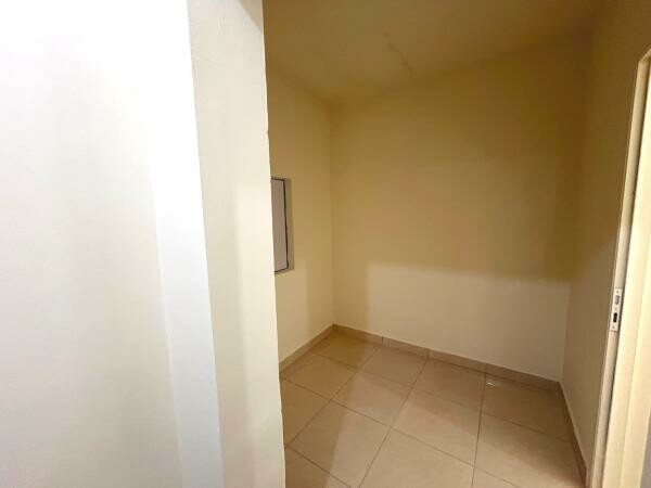 Spacious Penthouse near Metro link - 3