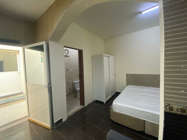 Spacious FF Studio near metro link - 3
