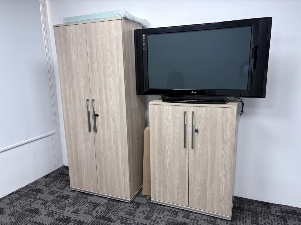 Desk with Return - 2