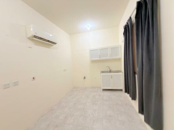 Spacious 1BHK type studio outhouse - 9