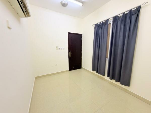 Spacious 1BHK type studio outhouse - 7