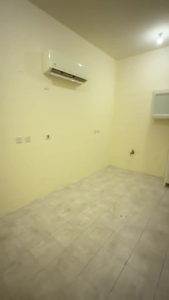 Spacious 1BHK type studio outhouse - 12