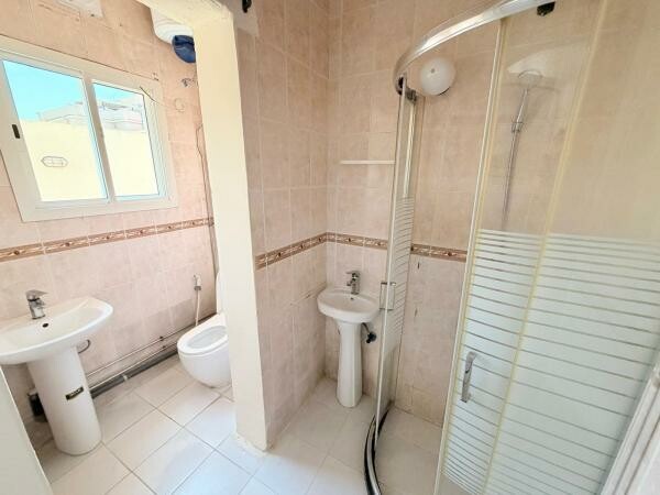 FF 1-Bhk near METRO STATION - 8