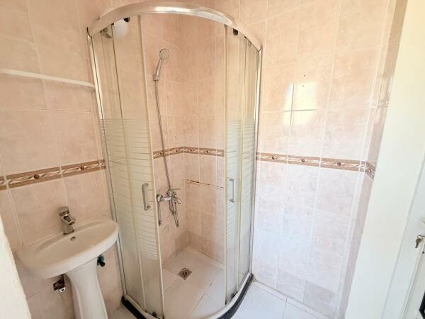 FF 1-Bhk near METRO STATION - 11