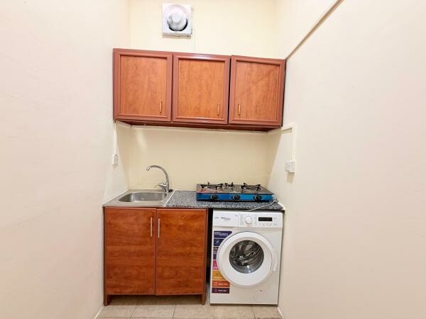 FF 1-Bhk near METRO STATION - 12