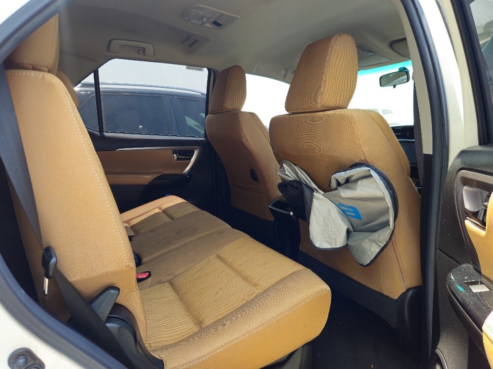 2022 Toyota Fortuner 4.0 - 6