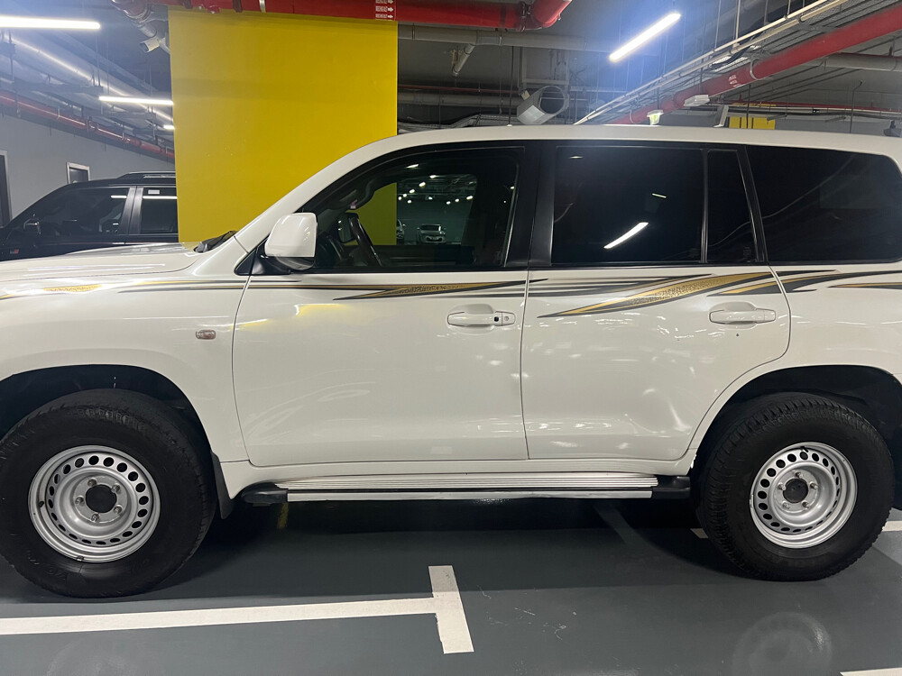 Toyota Land Cruiser GX V6 – 2009 fo - 4