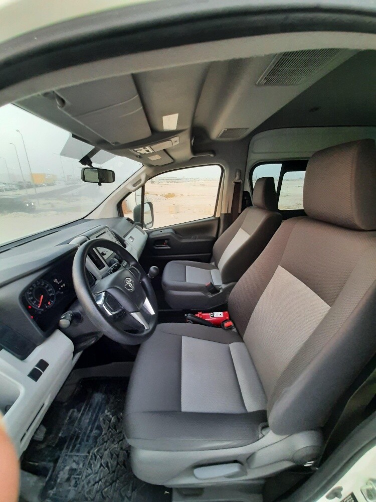 TOYOTA hiace 2023 Manuel - 7