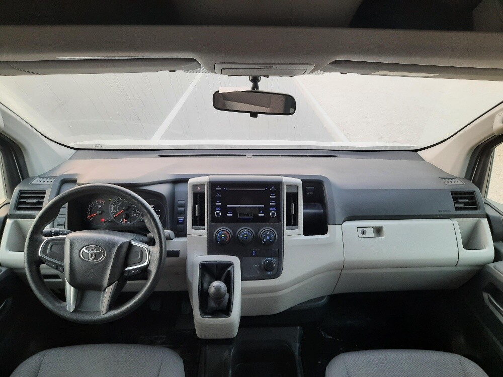 TOYOTA hiace 2023 Manuel - 10