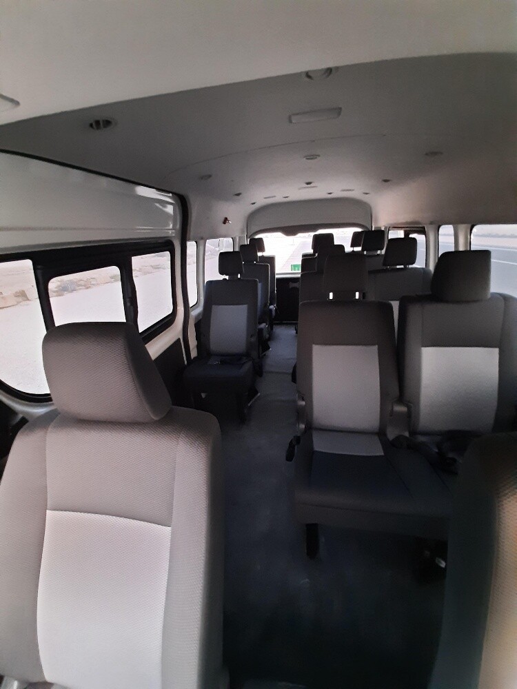 TOYOTA hiace 2023 Manuel - 8