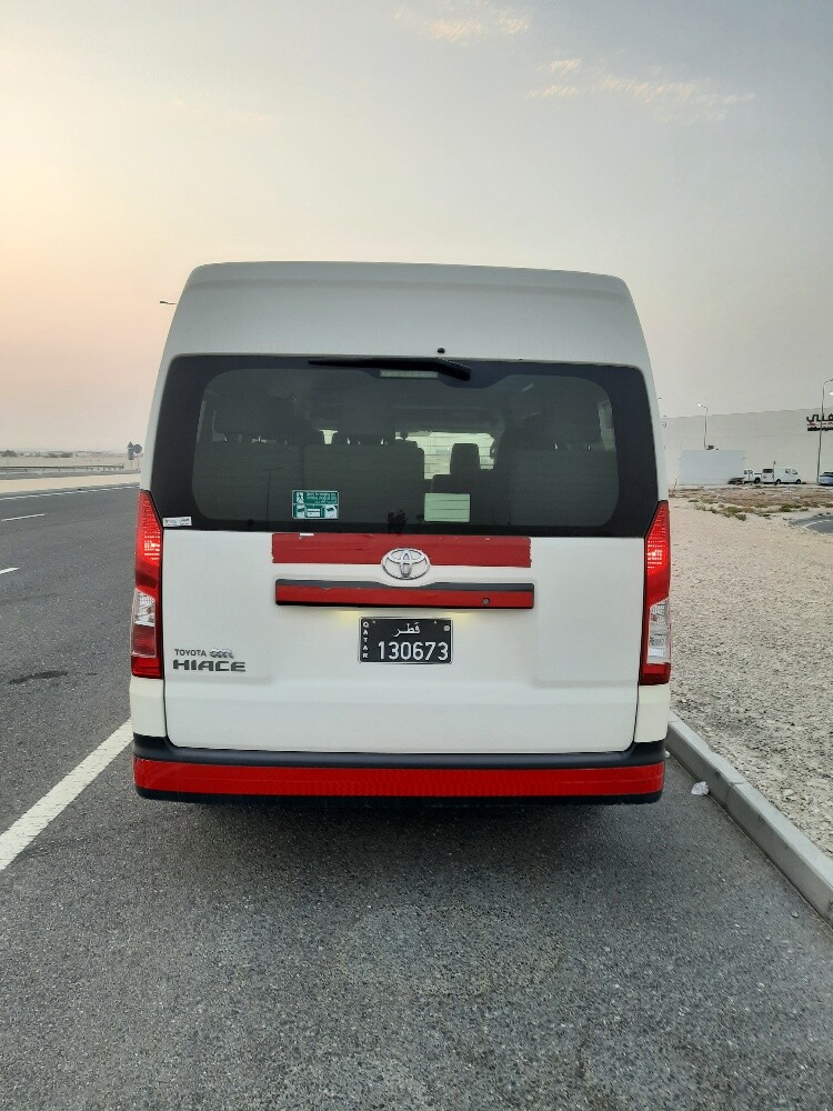 TOYOTA hiace 2023 Manuel - 4