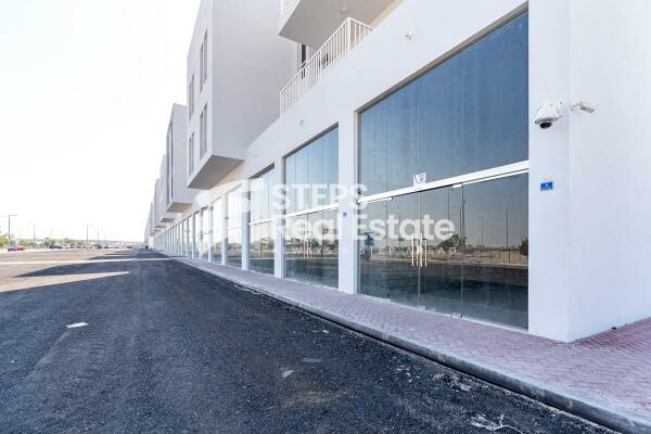 Shop for rent in Al Thumama - 9