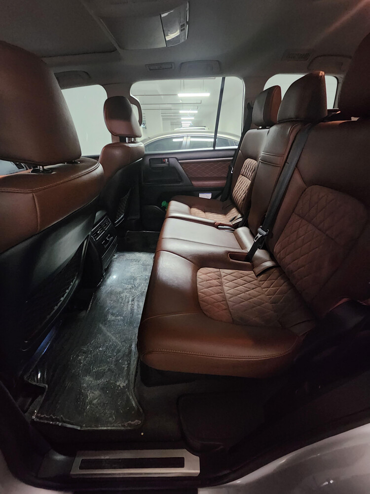 Land Cruiser GXR grand turning  - 7