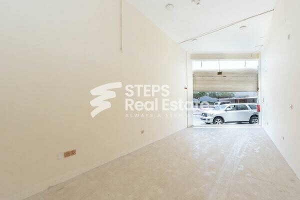 Shop for rent in Fereej Al Murra - 3