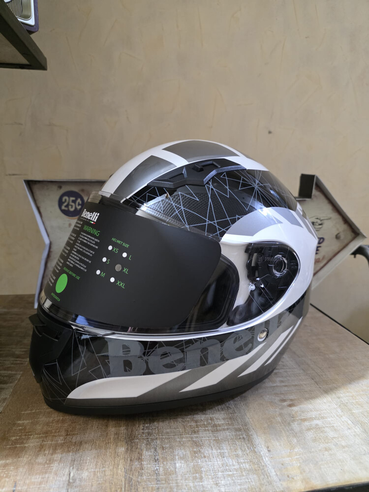 200 Qr helmets - 4