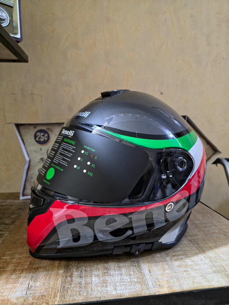 200 Qr helmets - 5