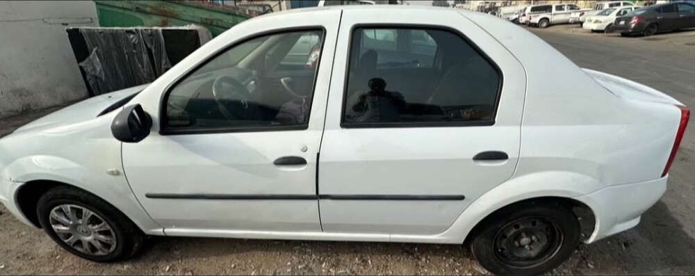 Renault logan 2013 model - 2