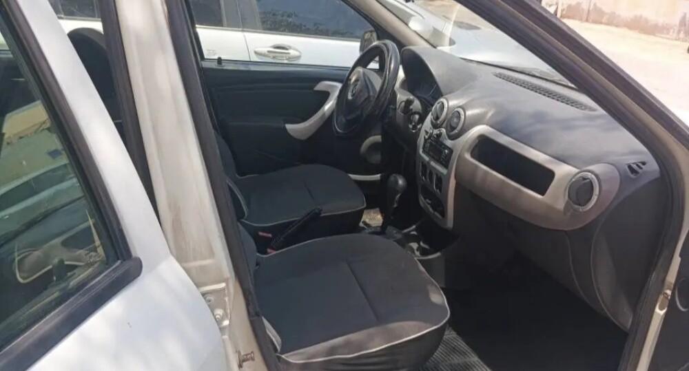 Renault logan 2013 model - 4