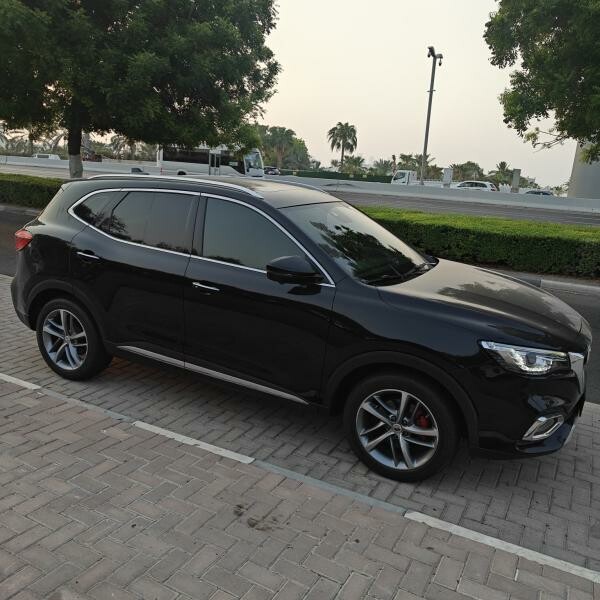 MG HS 30T 2023 Sports - Full option - 3