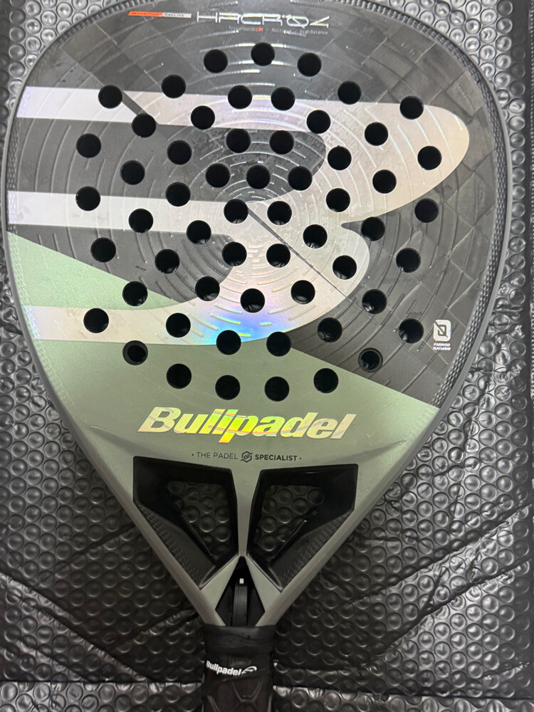 Bullpadel Hack 04 Hybrid - 2