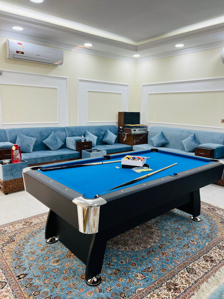 Billiard pool table 7 fits - 1