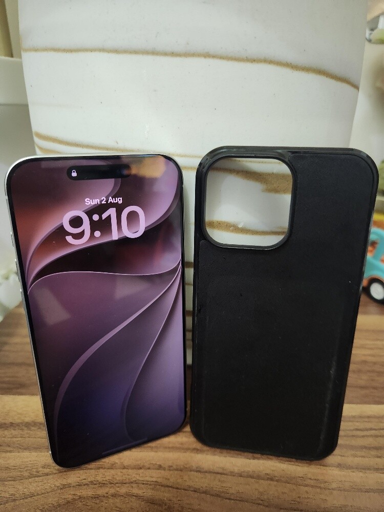 iphone 16 Pro Max 256 read ad - 4