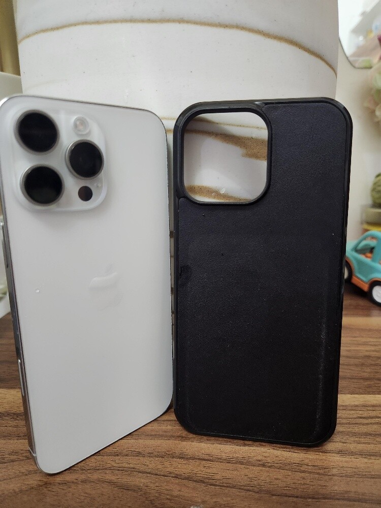 iphone 16 Pro Max 256 read ad - 1