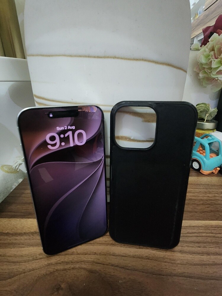 iphone 16 Pro Max 256 read ad - 5