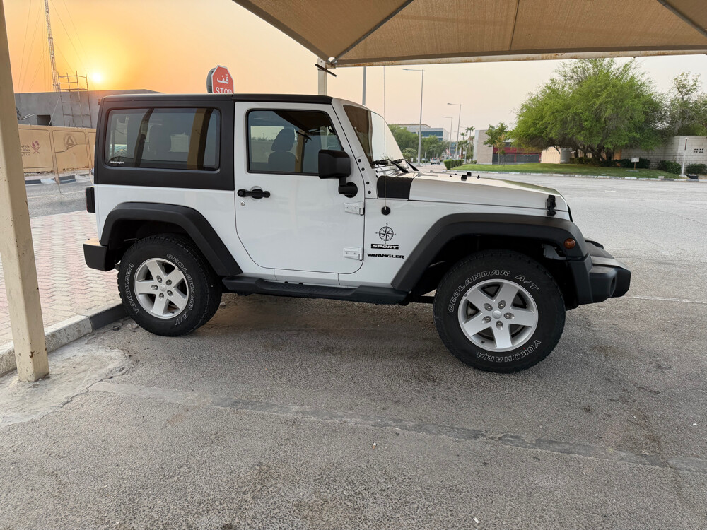 wrangler sport 2017- 98000km  - 2