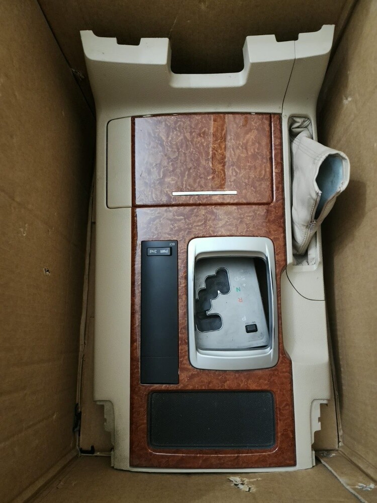 Genuine parts for Land Cruiser - 3