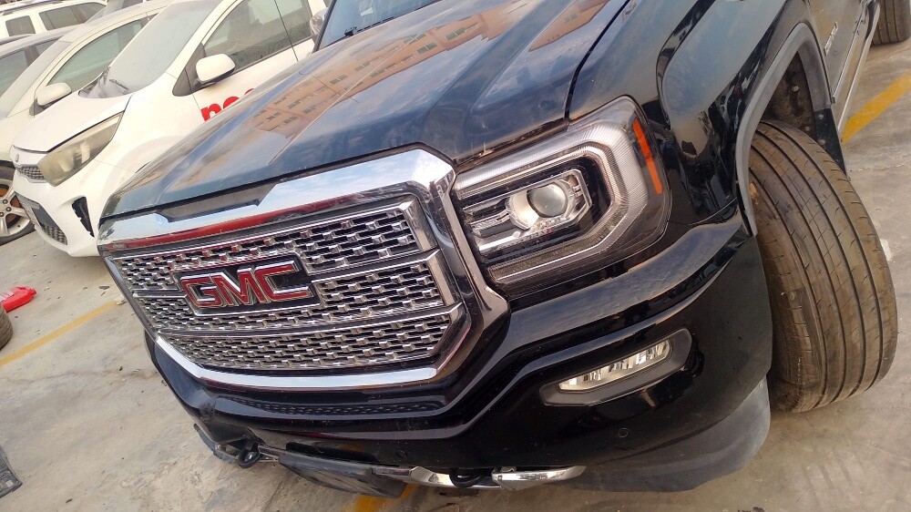 GMC Sierra 2017 Denali - 2