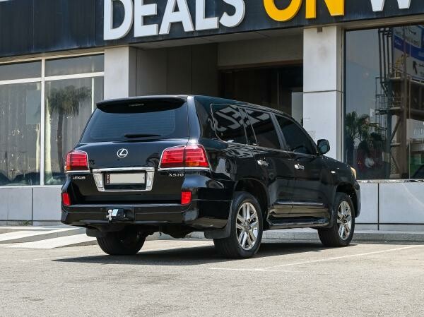 Lexus LX 570 2011 - 2