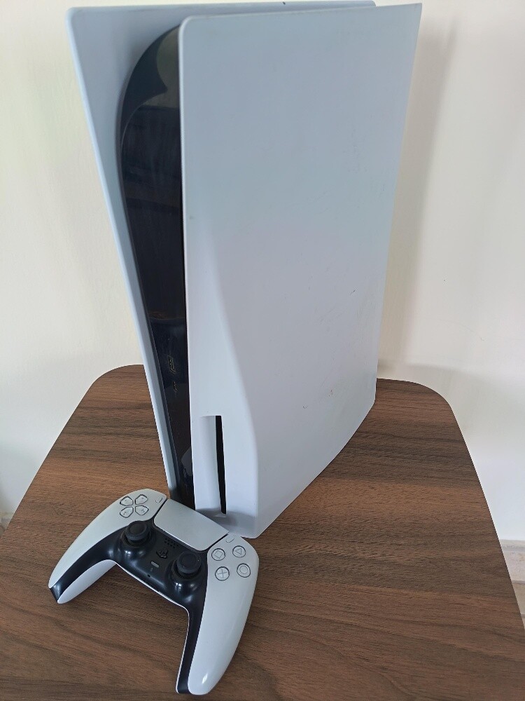 Playstation 5 Disc + 1 controller - 1