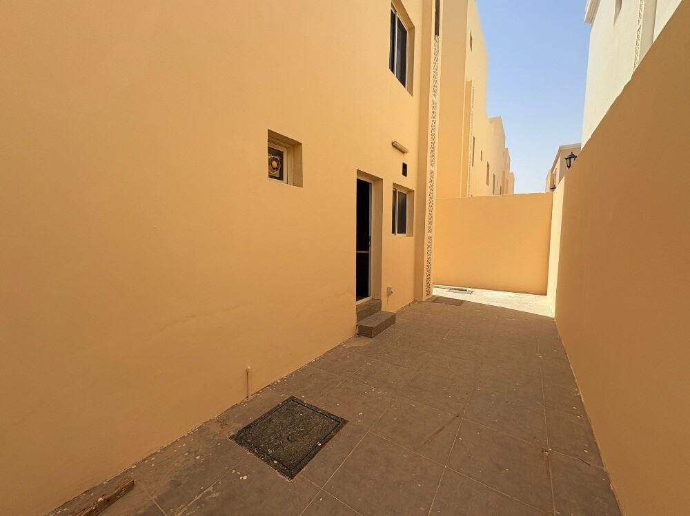 VILLA FOR SALE INSIDE COMPOUND - 16