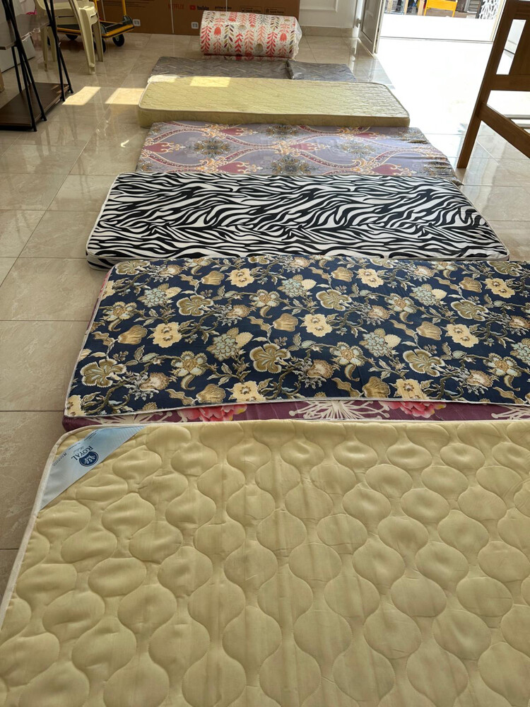 9 bed mattresses - 8